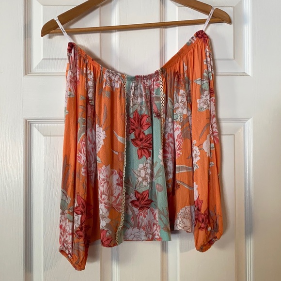 MINKPINK Backyard Bliss off-the-shoulder top - Picture 2 of 5